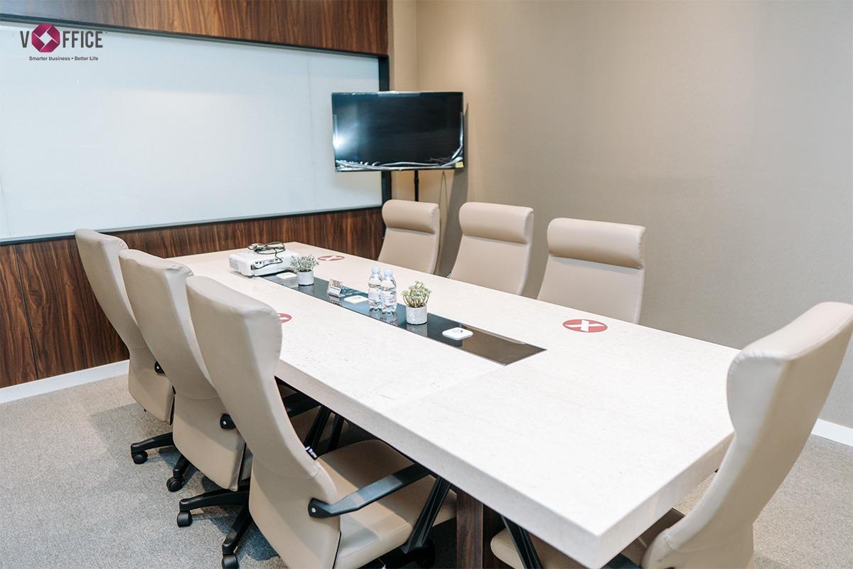 vOffice - The Prominence Office Tower Gambar 3